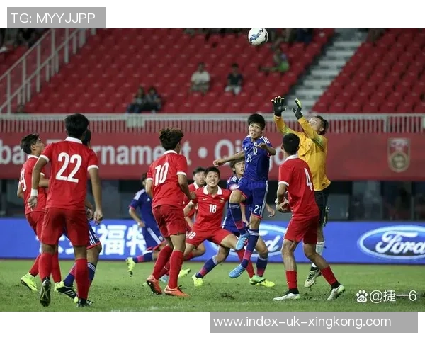 替补球员逆袭成英雄足球场上的奇迹与奋斗故事